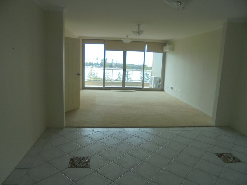 26/11-13 Ocean Parade, The Entrance NSW 2261