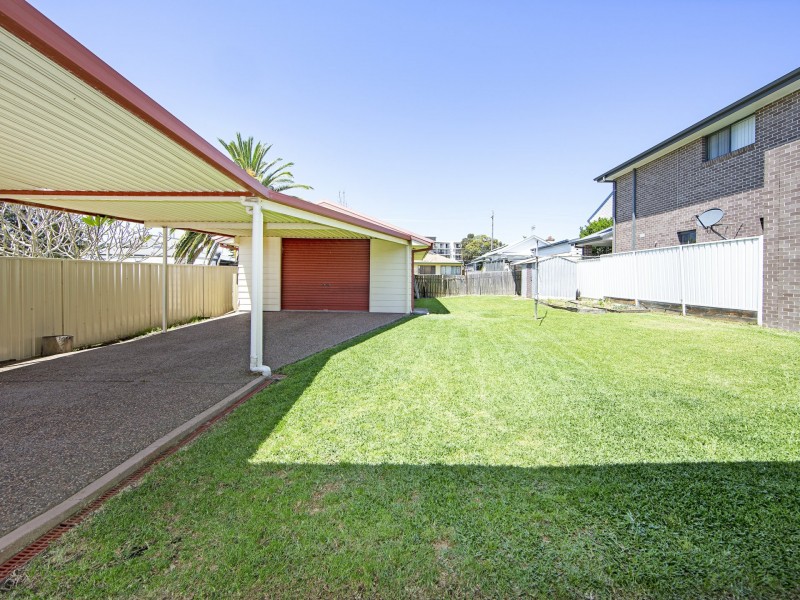 12 McGirr Avenue, The Entrance NSW 2261