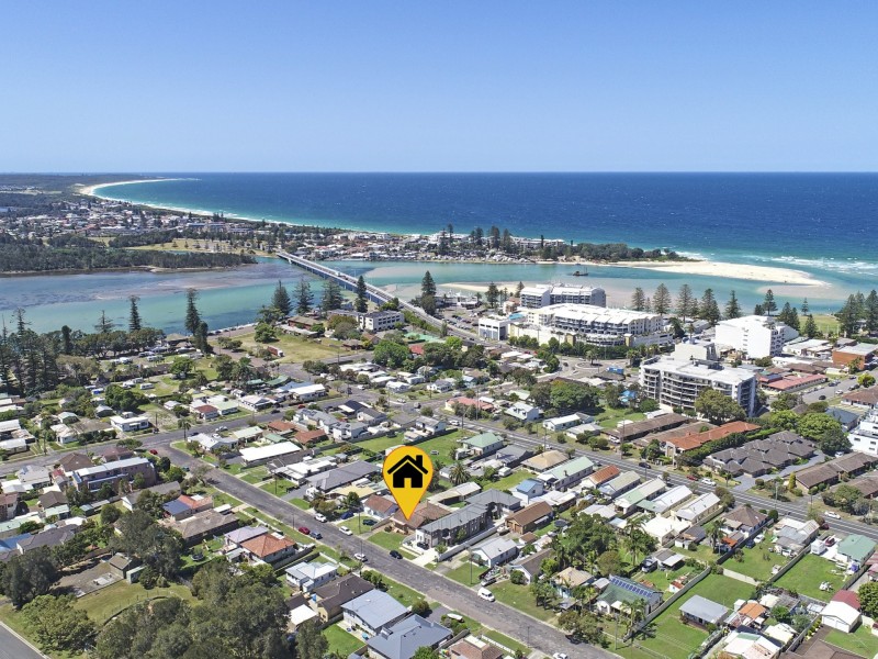 12 McGirr Avenue, The Entrance NSW 2261