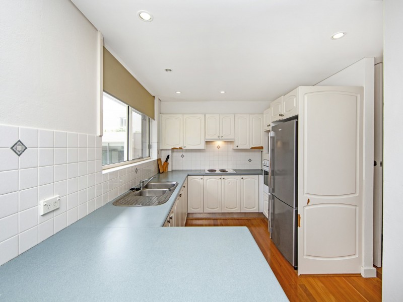 8/3-5 Hutton Road, The Entrance North NSW 2261
