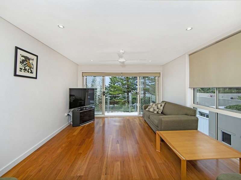 8/3-5 Hutton Road, The Entrance North NSW 2261