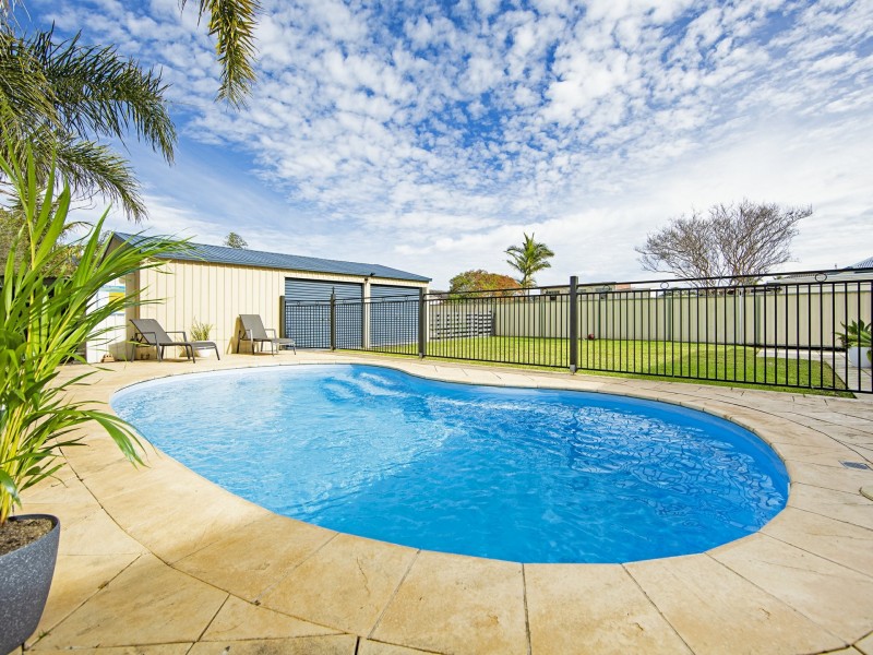 36 Danbury Avenue, Gorokan NSW 2263
