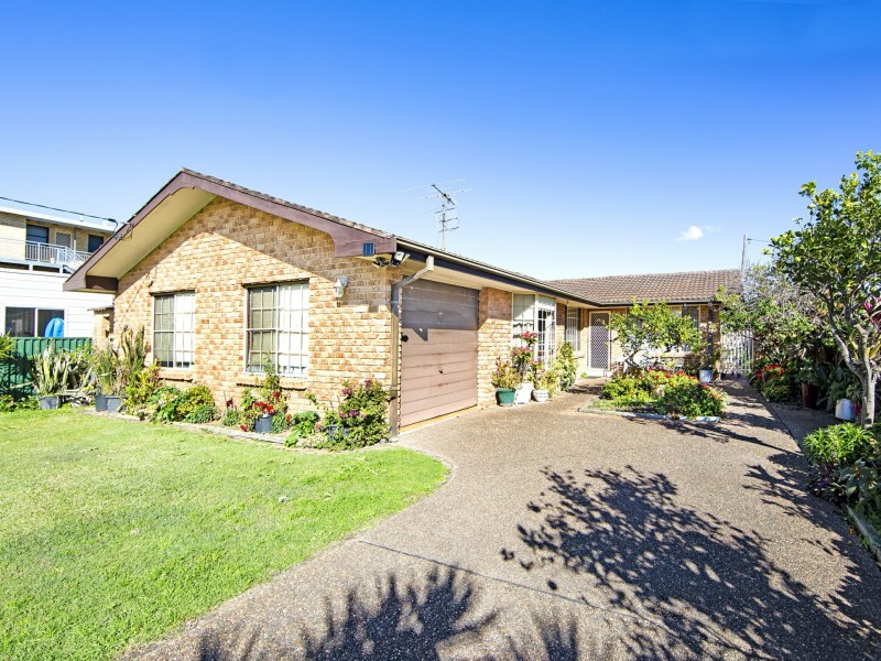 31 Dening Street, The Entrance NSW 2261