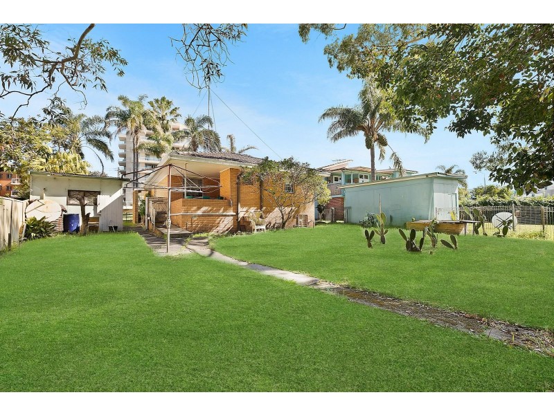 6 Ocean Parade, The Entrance NSW 2261