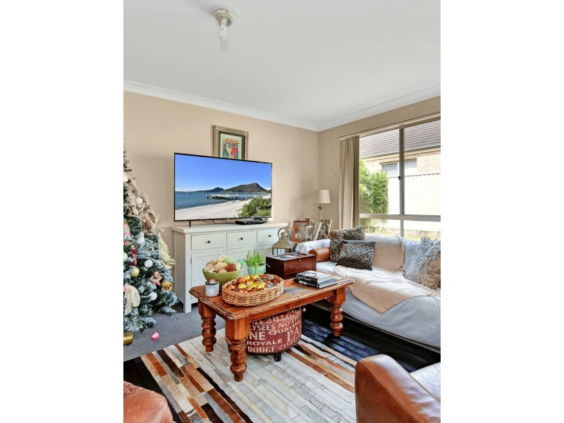 2/17 Brickendon Avenue, Mardi NSW 2259