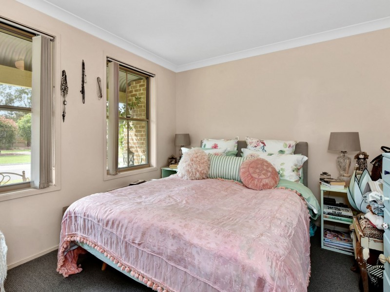 2/17 Brickendon Avenue, Mardi NSW 2259