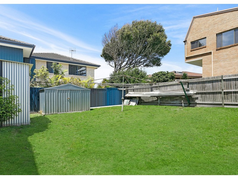 25 Benelong Street, The Entrance NSW 2261