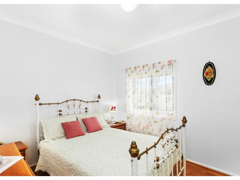 25 Benelong Street, The Entrance NSW 2261