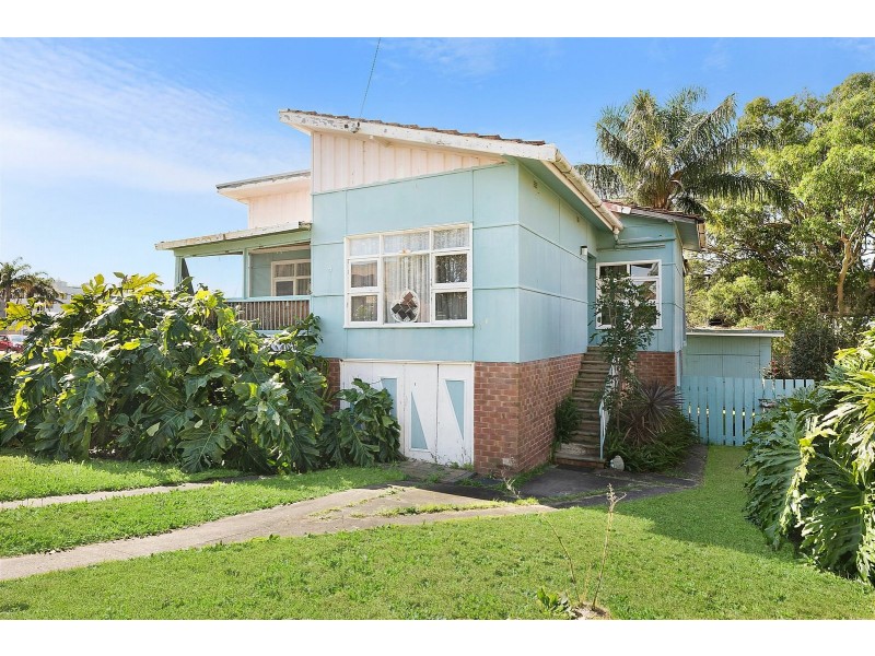 4 Ocean Parade, The Entrance NSW 2261