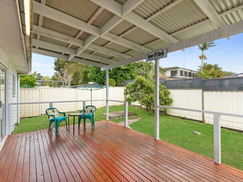 23 Brooke Avenue, Killarney Vale NSW 2261