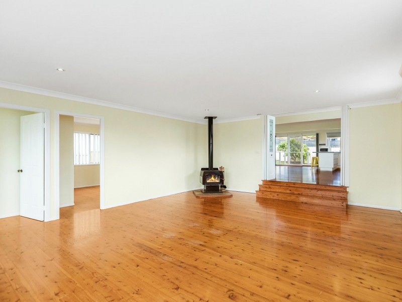 23 Brooke Avenue, Killarney Vale NSW 2261