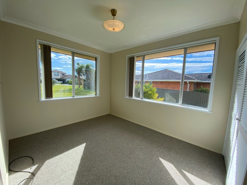 8 Killarney Street, Killarney Vale NSW 2261