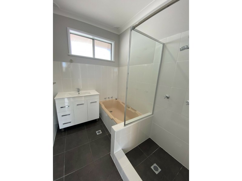 8 Killarney Street, Killarney Vale NSW 2261