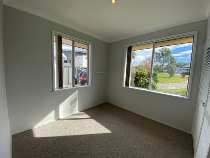 8 Killarney Street, Killarney Vale NSW 2261