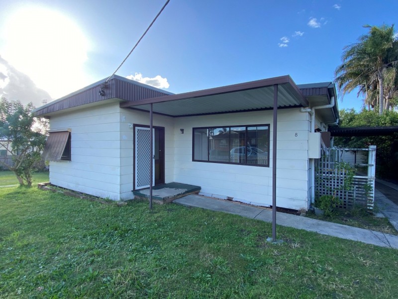 8A Campbell Avenue, The Entrance NSW 2261