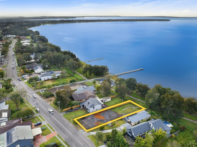 239 Lakedge Avenue, Berkeley Vale NSW 2261