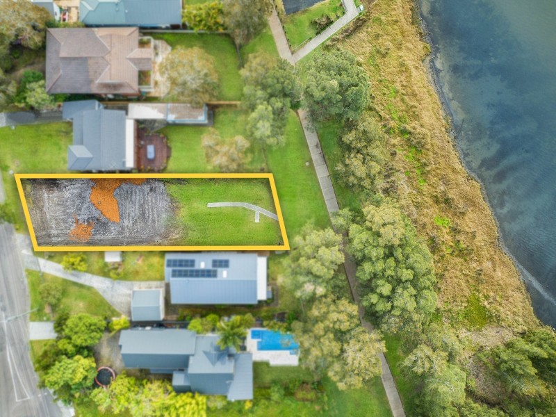 239 Lakedge Avenue, Berkeley Vale NSW 2261