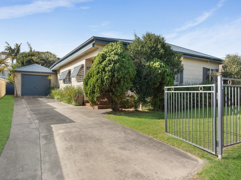 72 Toowoon Bay Road, Long Jetty NSW 2261