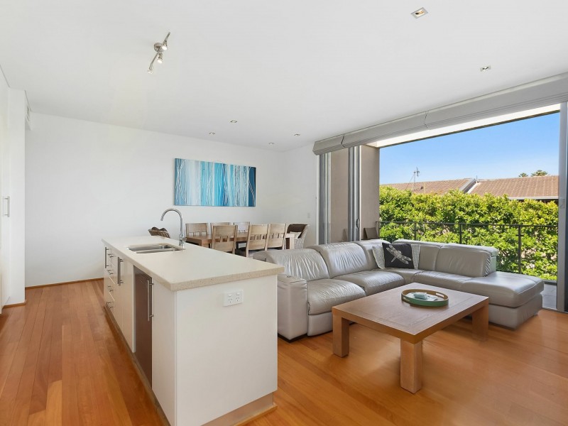2/146-148 Ocean Parade, Blue Bay NSW 2261