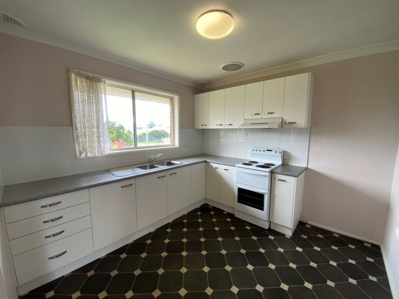 1/7 The Crescent, Blue Bay NSW 2261