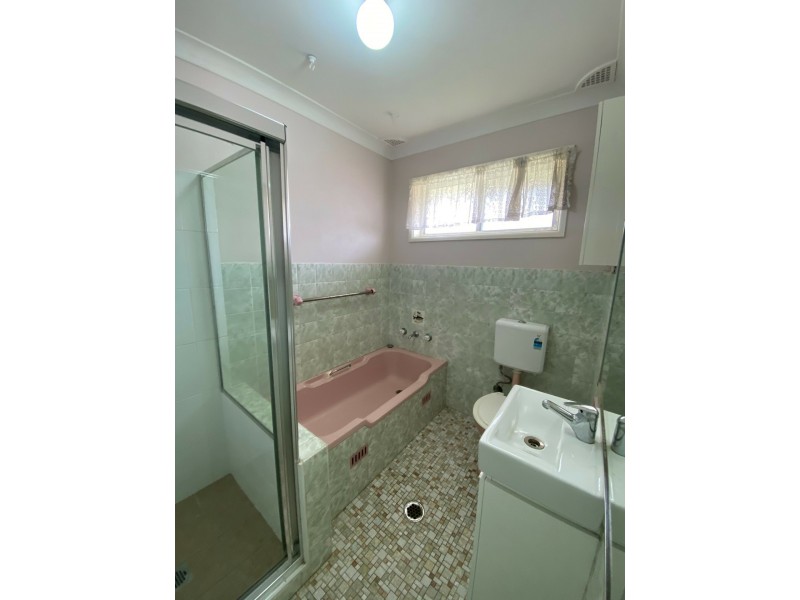 1/7 The Crescent, Blue Bay NSW 2261