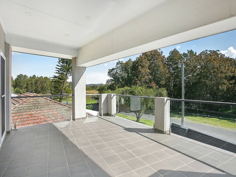 15 Tuggerah Parade, The Entrance NSW 2261