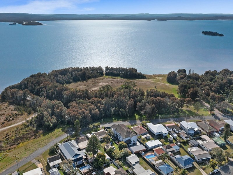 15 Tuggerah Parade, The Entrance NSW 2261