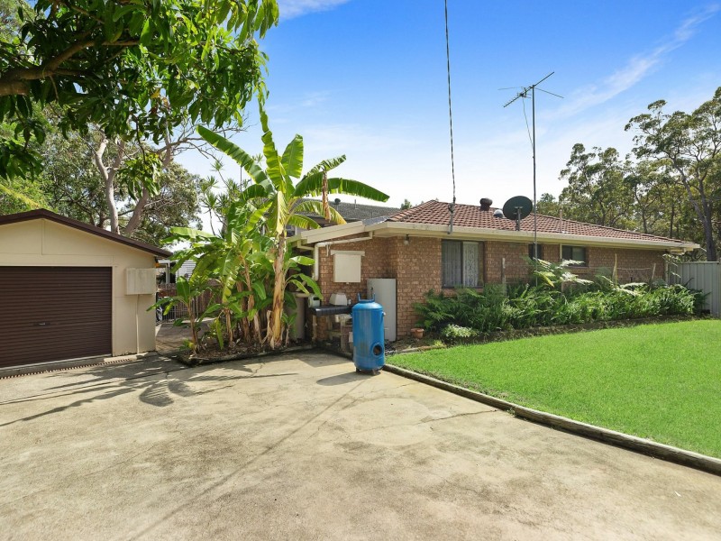 7 Summerland Road, Summerland Point NSW 2259