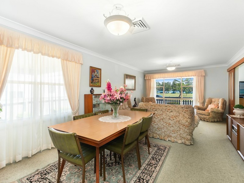 2 Tuggerah Parade, The Entrance NSW 2261