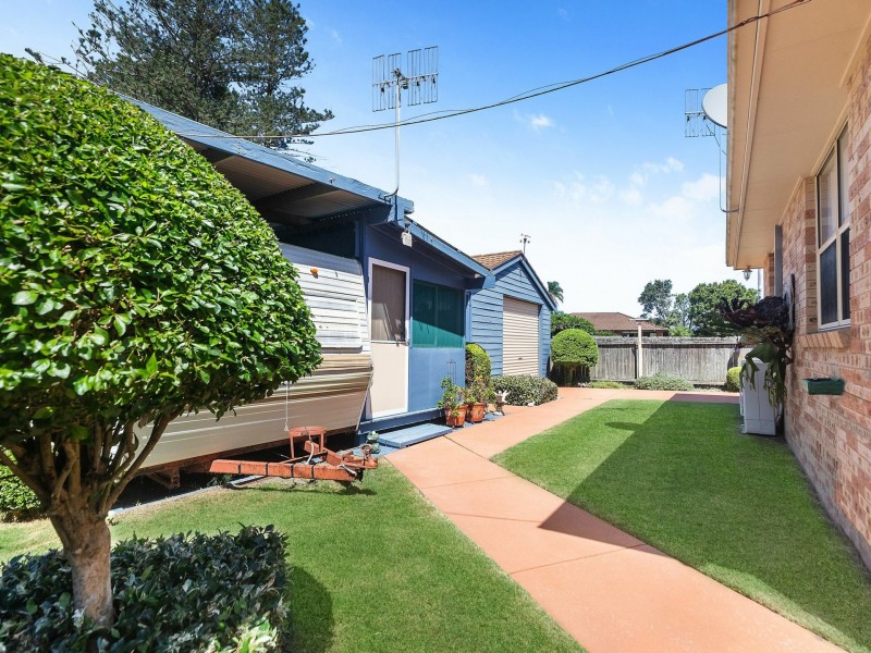 2 Tuggerah Parade, The Entrance NSW 2261