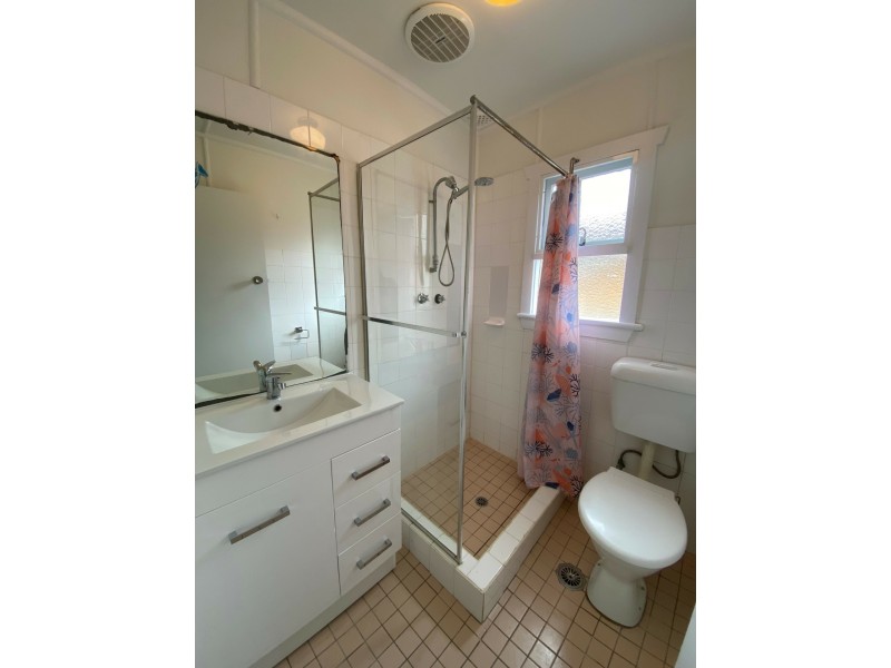 1/6 Yeddenba Avenue, Blue Bay NSW 2261