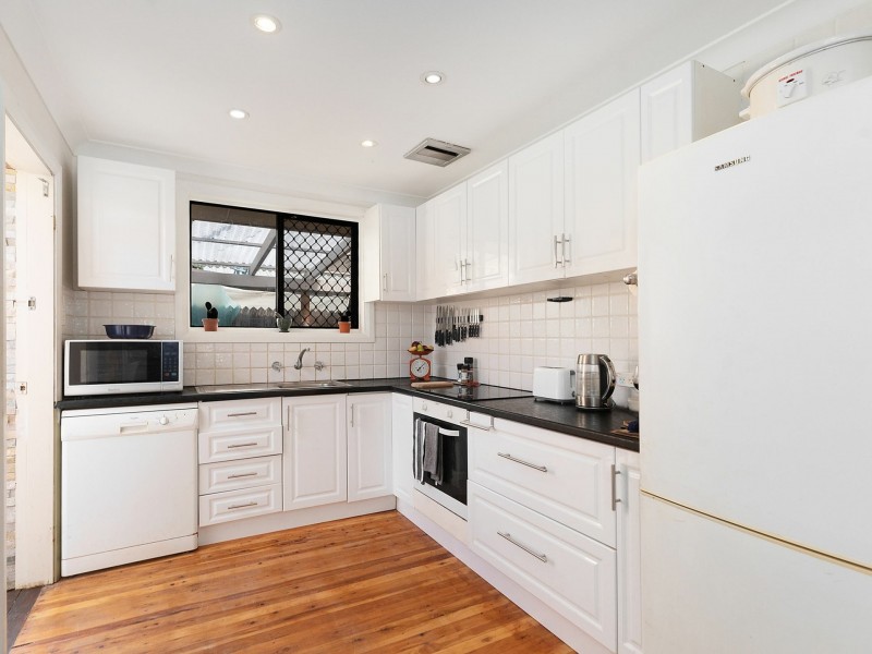 2/12 Taylor Street, The Entrance NSW 2261