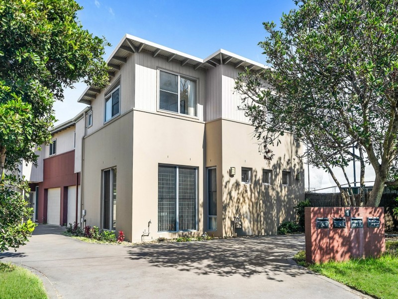 1/1 Benelong Street, The Entrance NSW 2261