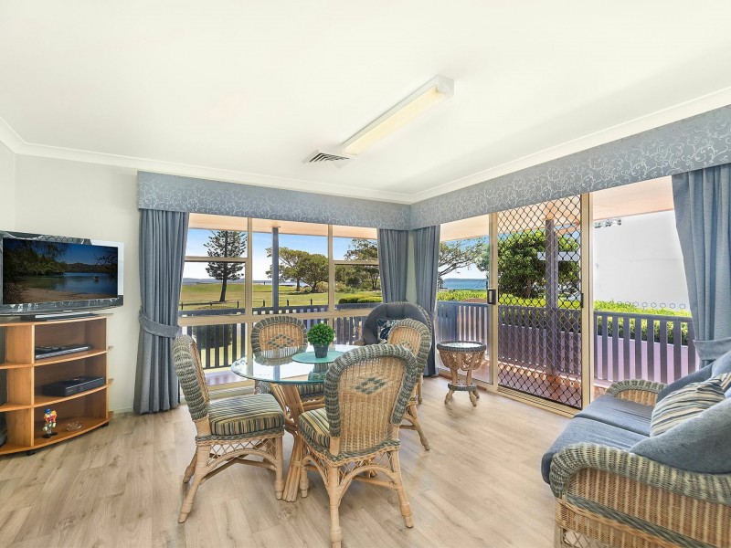 2 Tuggerah Parade, The Entrance NSW 2261
