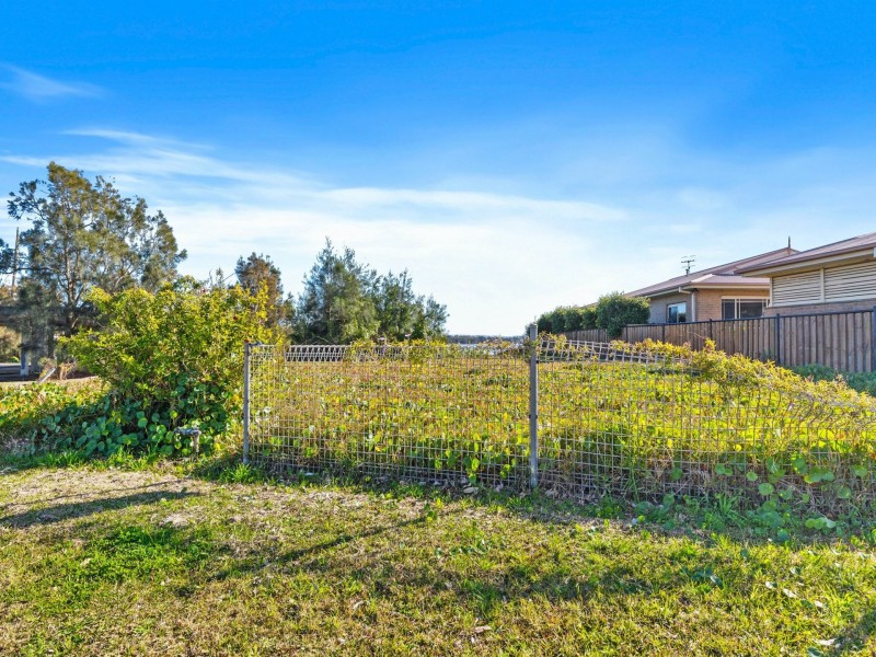 4 Main Road, Toukley NSW 2263