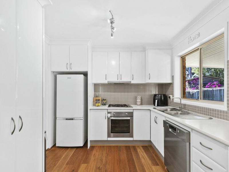 90 Bottlebrush Drive, Glenning Valley NSW 2261