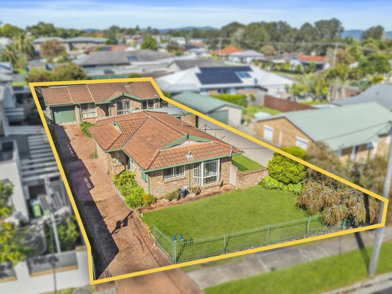 13 Manning Road, The Entrance NSW 2261