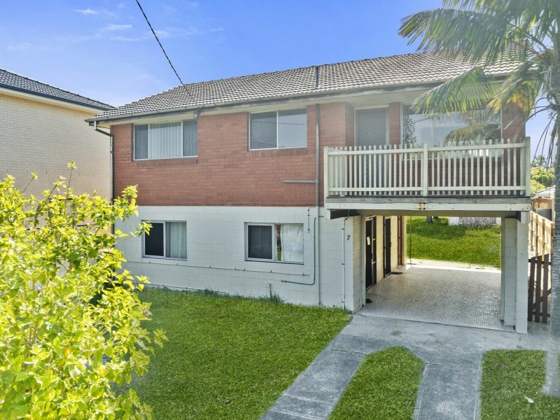 7 The Crescent, Blue Bay NSW 2261