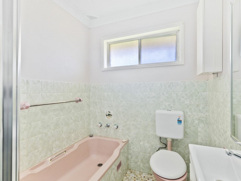 7 The Crescent, Blue Bay NSW 2261