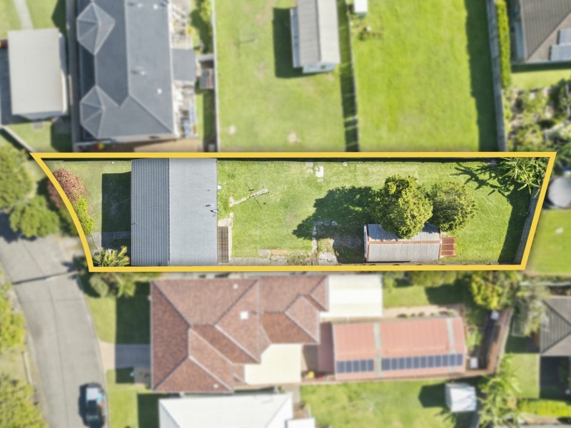 7 The Crescent, Blue Bay NSW 2261