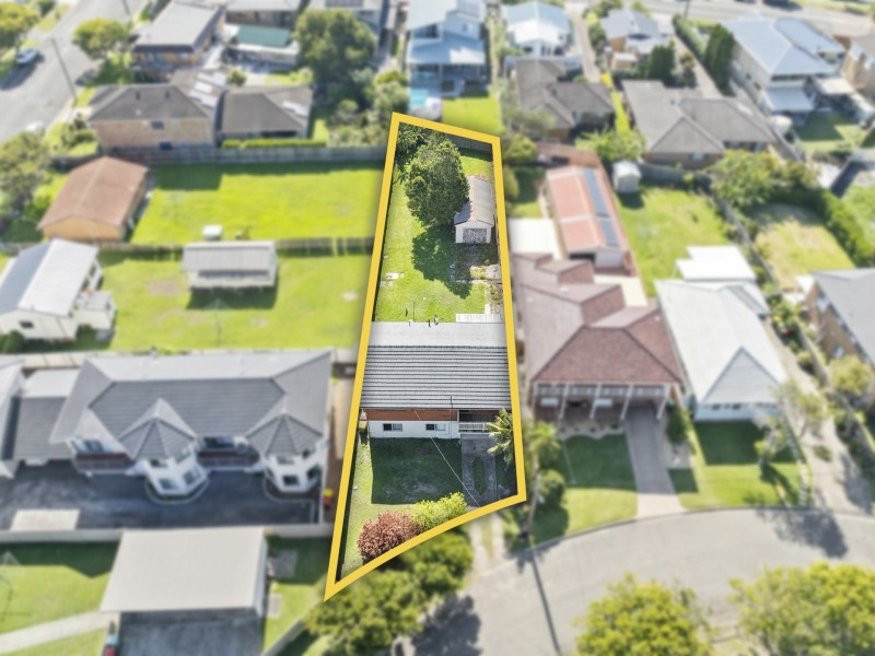 7 The Crescent, Blue Bay NSW 2261
