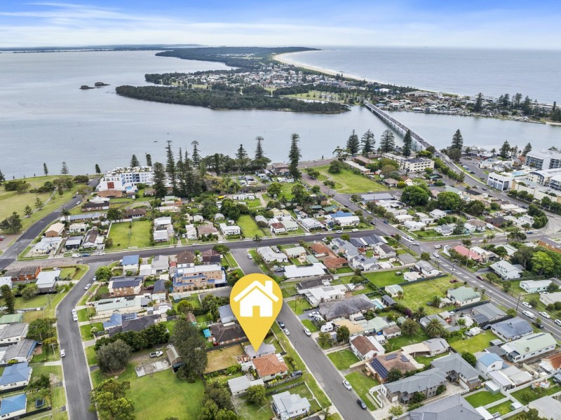 11 Mcgirr Avenue, The Entrance NSW 2261