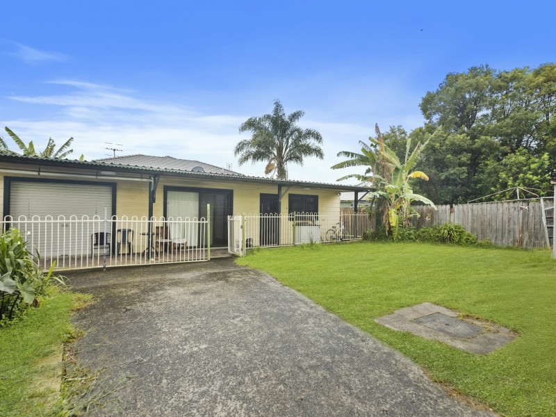 4 Campbell Avenue, The Entrance NSW 2261