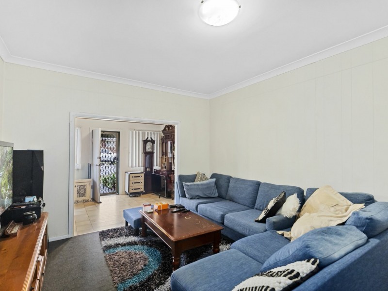 4 Campbell Avenue, The Entrance NSW 2261