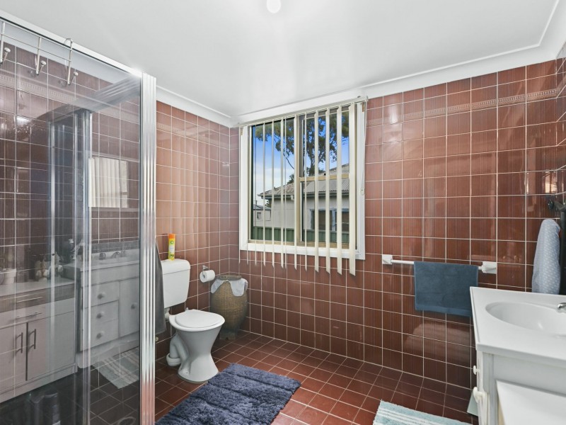 4 Campbell Avenue, The Entrance NSW 2261