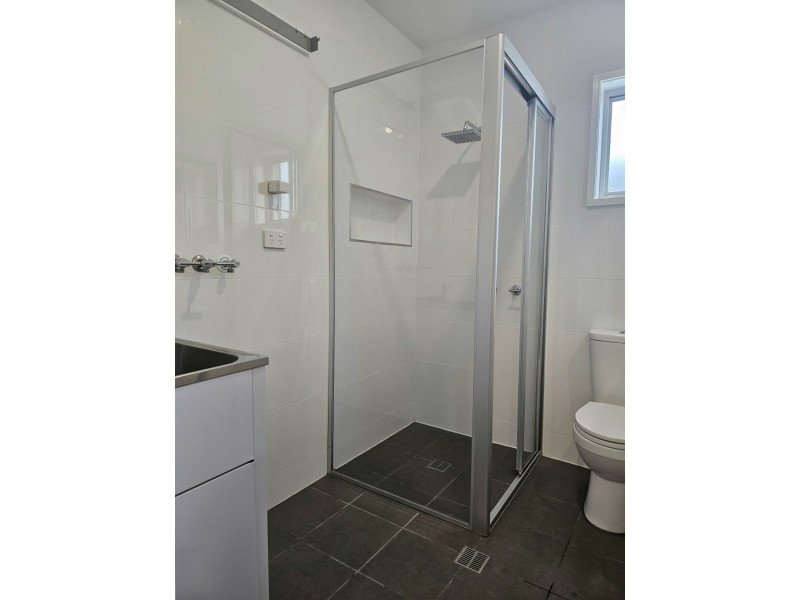 20a Black Swan Street, Berkeley Vale NSW 2261