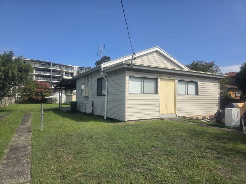 22 Oakland Avenue, The Entrance NSW 2261