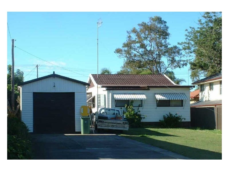 60 Lakeside Parade, The Entrance NSW 2261