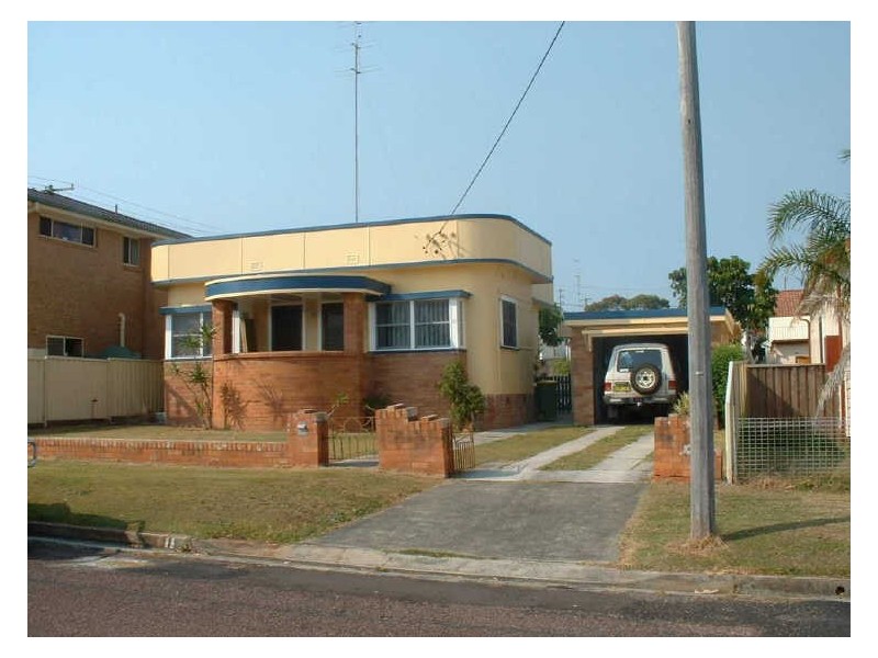 11 Campbell Avenue, The Entrance NSW 2261