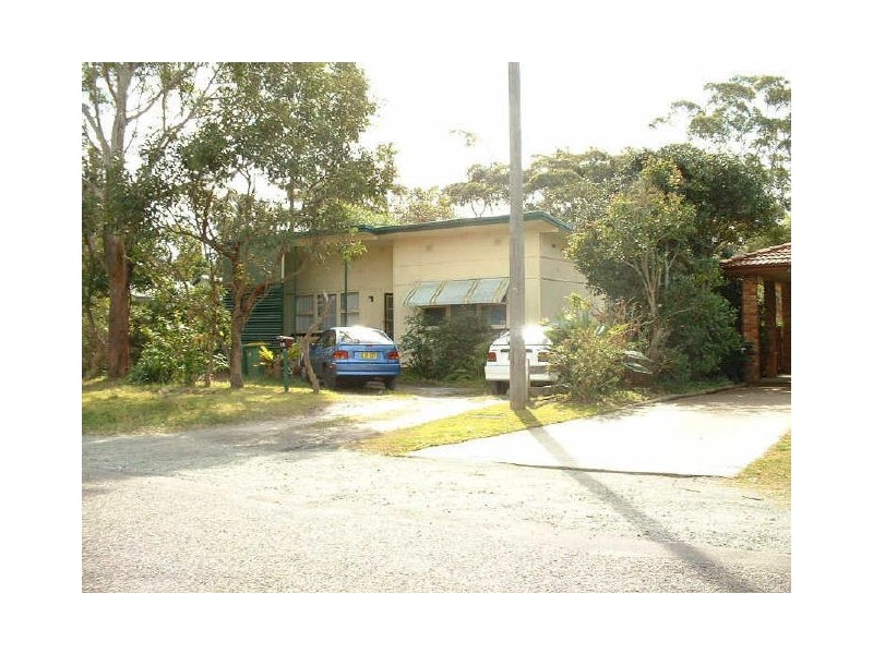 18 Point Street, Bateau Bay NSW 2261